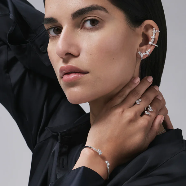 Serti sur Vide bracelet set with 5 diamonds