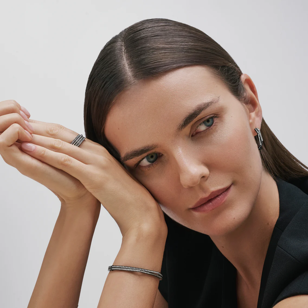 Antifer 2-row hoop earring M with diamond